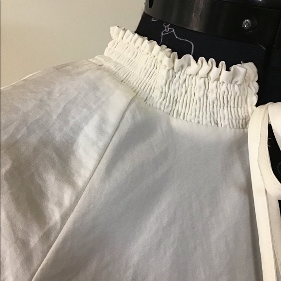 Ivory silky banana republic blouse - Picture 3 of 5